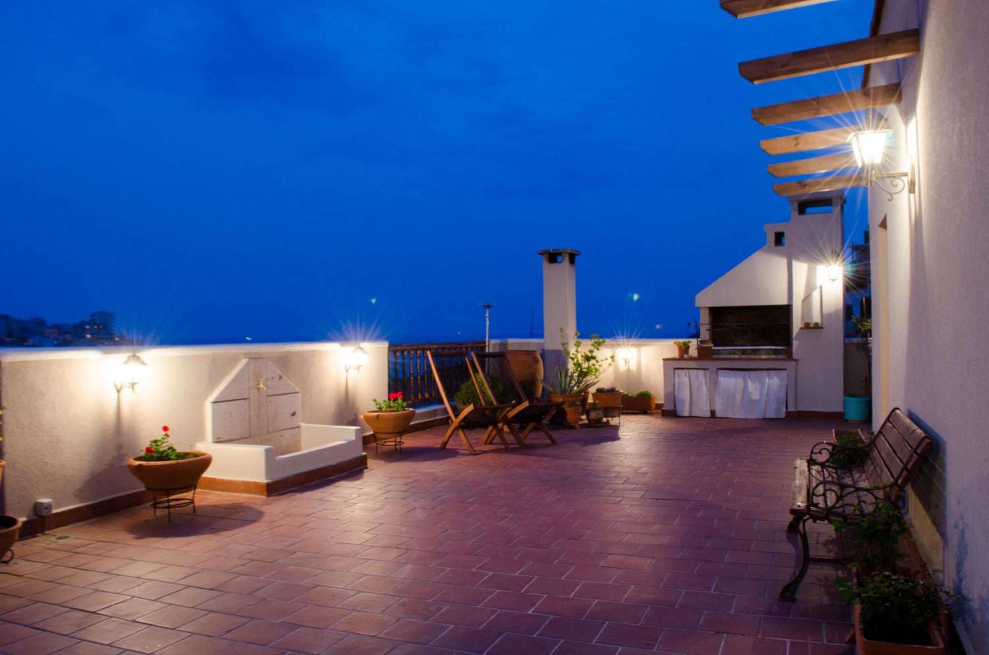 Old-Town Roof-Garden Suite Kavala Exterior photo